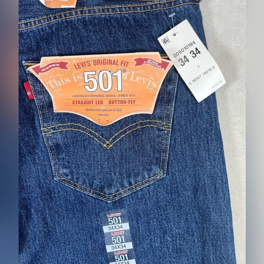 NWT 34W 34L Levi's 501 Men's Classic Indigo Straight Jeans